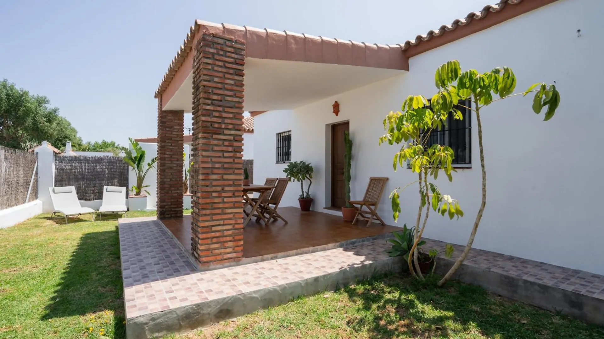 Los Jardines De Zahora C02 كاديز