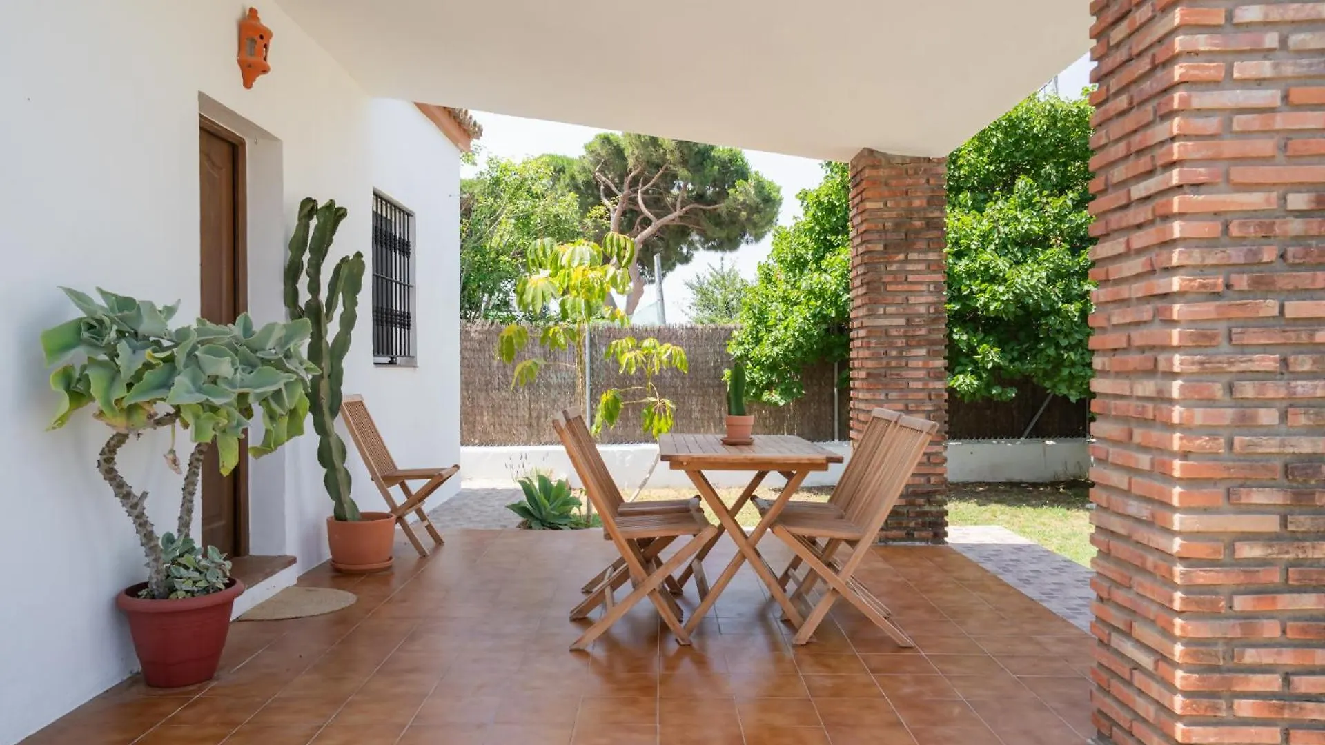 Los Jardines De Zahora C02 كاديز
